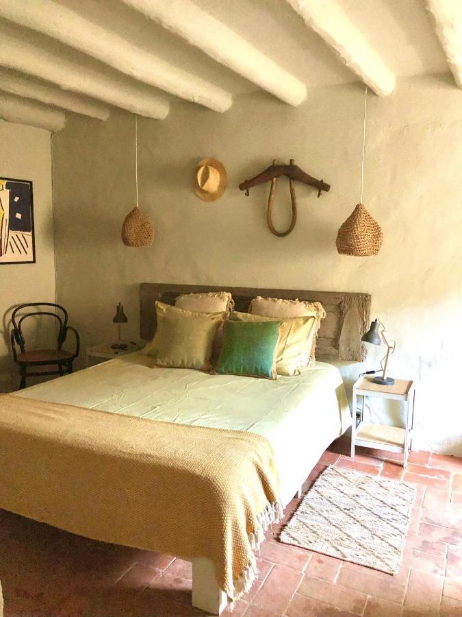 El Castell De Seguero Apartment Beuda Luaran gambar